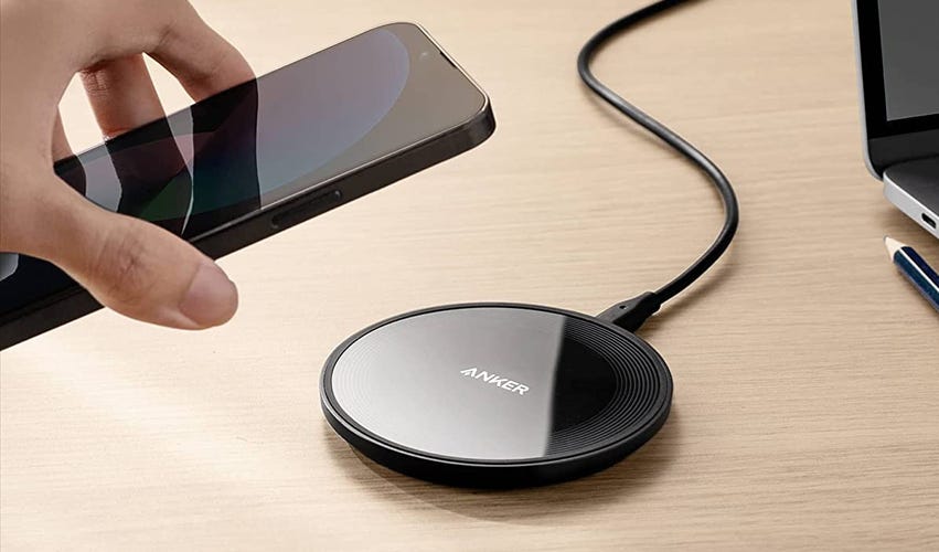 Anker 622 Magnetic Battery 5000mAh updated portable charger for iPhone 14  with kickstand arrives -  News