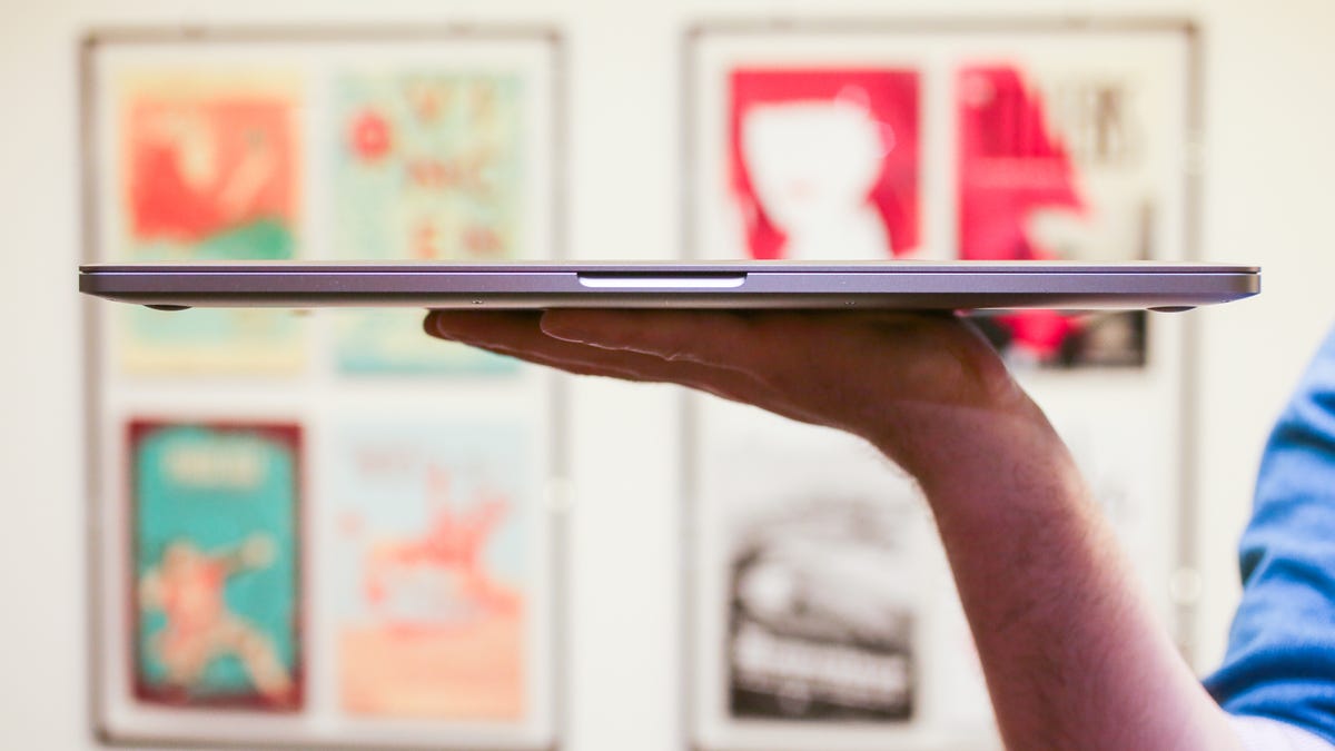 macbook-pro-15-inch-2017-touchbar-18.jpg