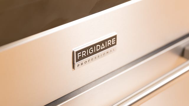 frigidaire-electric-oven-range-fpef3077qf-product-photos-15.jpg