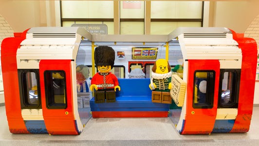 lego-store-london-leicester-square-4.jpg