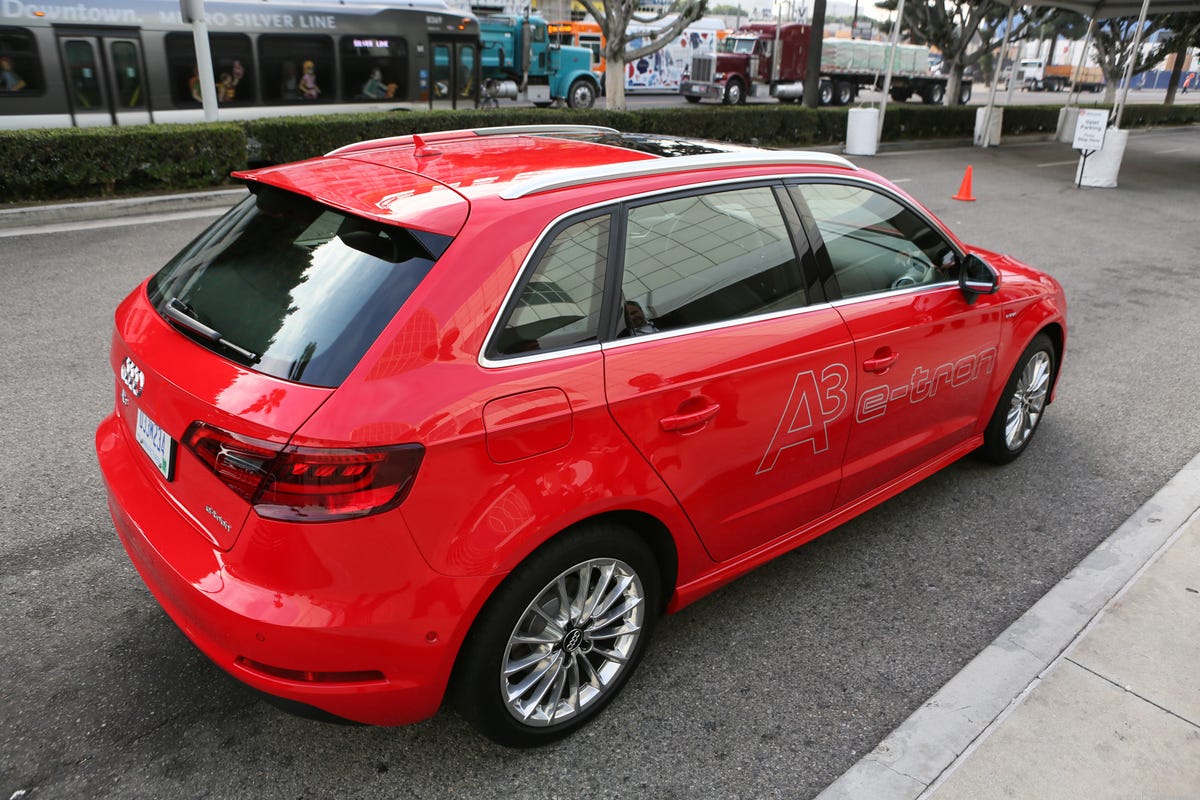 2015_Audi_etron_hatchback_35831781-8430.jpg
