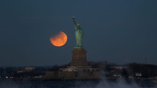 Rare "Super Blue Blood Moon" Hovers Over New York City