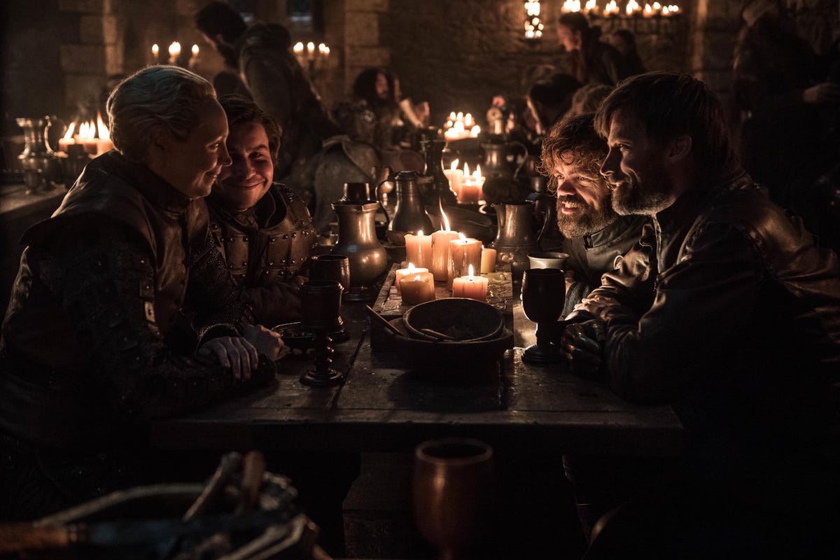 game-of-thrones-season-8-episode-4-feast-table-hs