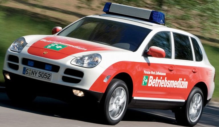 Porsche Cayenne S ambulance