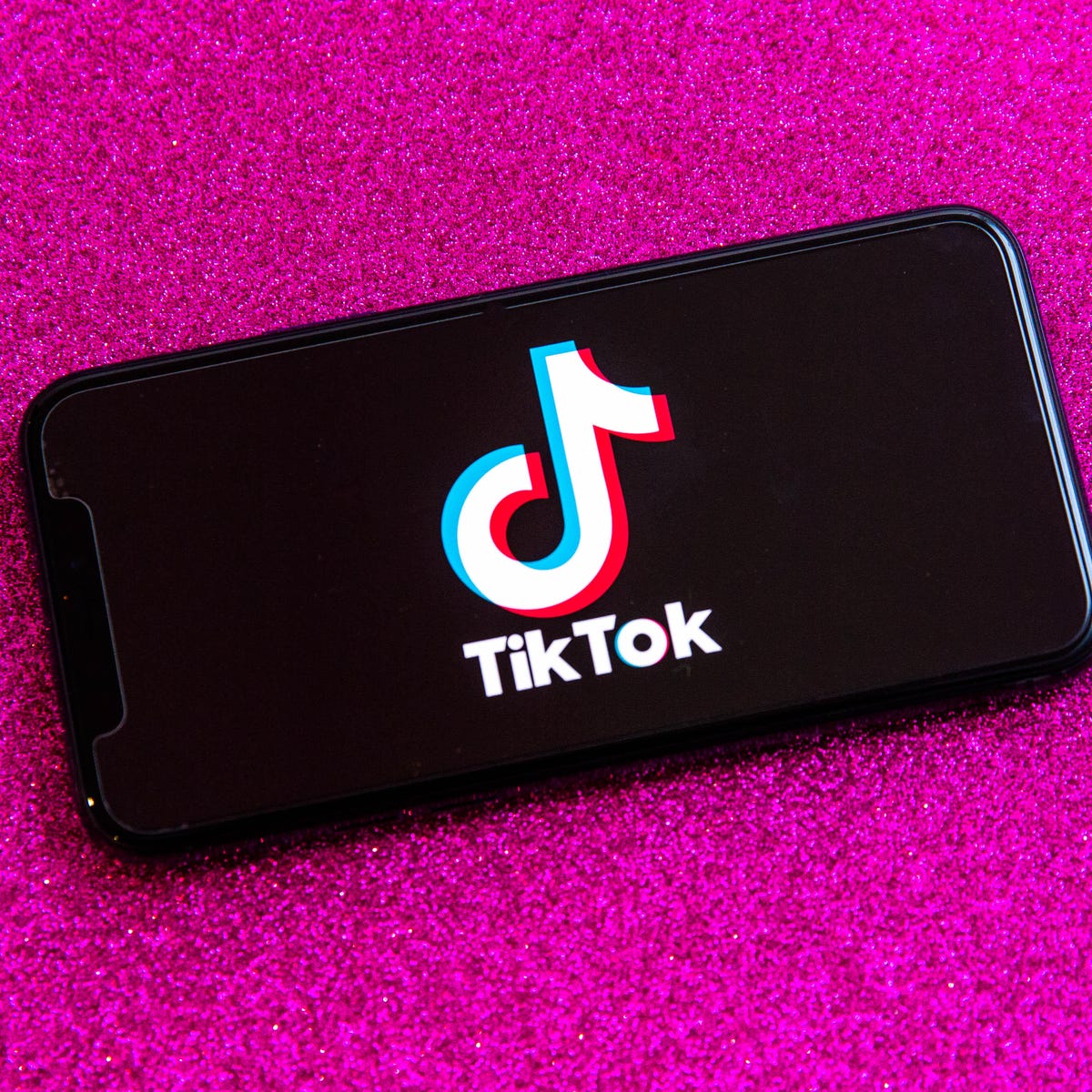TikTok craze: How to make those animated Picrew avatars of yourself - CNET