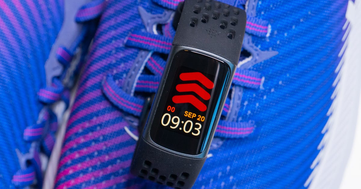 Need a New Fitbit? The Charge 5 Is $50 Off Right Now