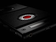 <p>More details are finally revealed about the mysterious holographic modular phone from camera maker RED.</p>
