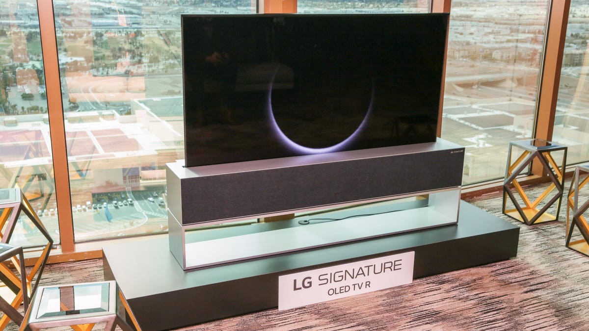 lg-rollable-oled-tv-43