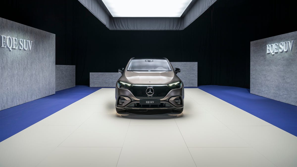Mercedes-Benz EQE SUV, 2023