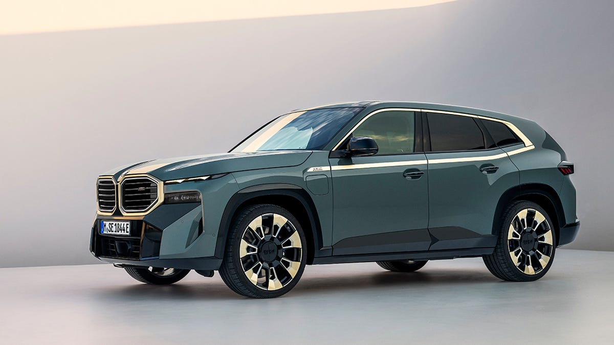 2023 BMW XM Is an Awesome 644-HP Plug-In Hybrid SUV You'll Probably Hate -  CNET