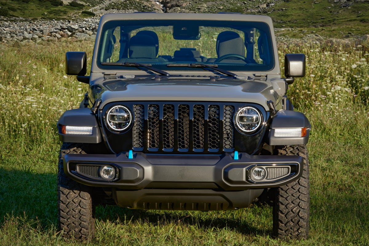 Jeep Wrangler Willys 4xe Plug-In Hybrid Has Retro Design Cues - CNET