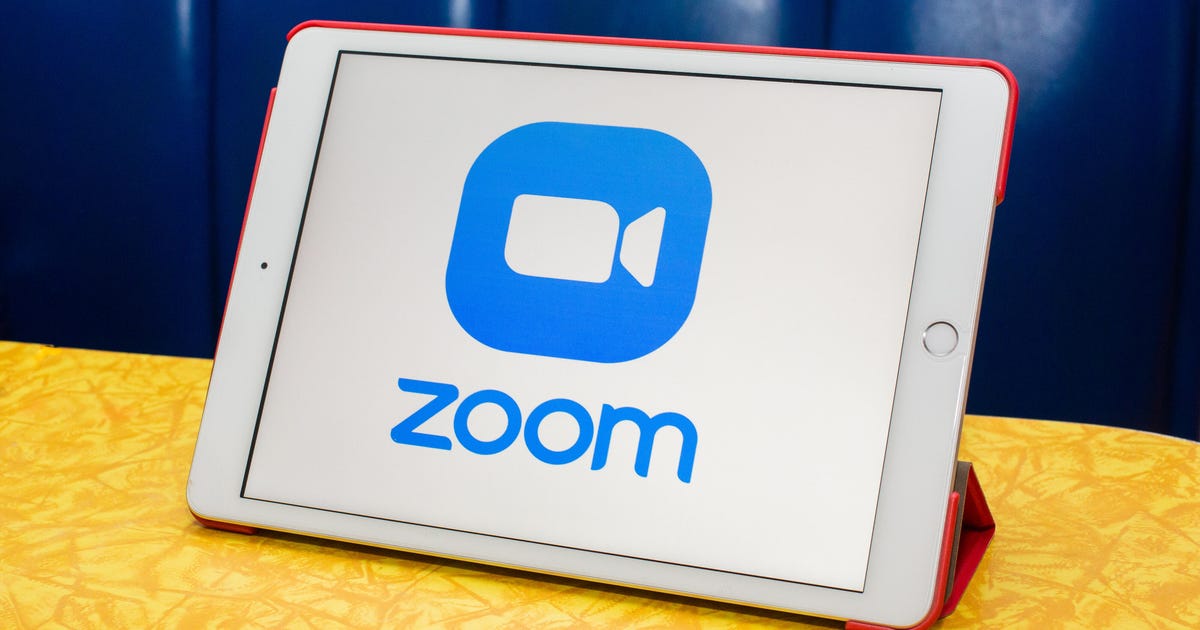 how to pause camera on zoom