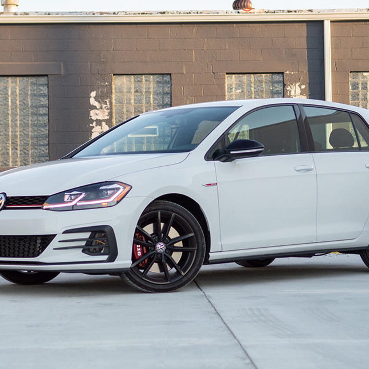 2019 Volkswagen Golf GTI review: The best daily driver gets better - CNET