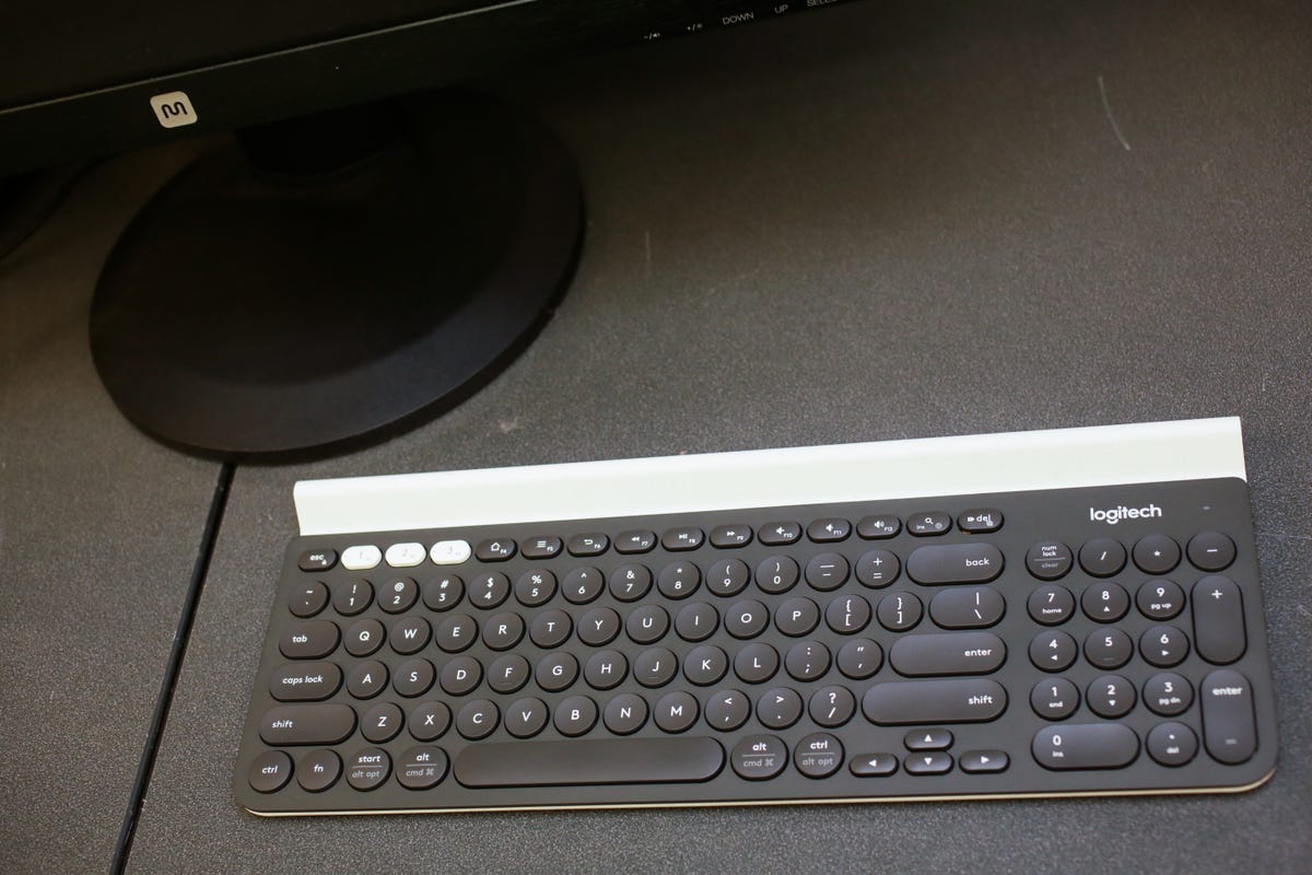 logitech-k780-multi-device-wireless-keyboard-13.jpg