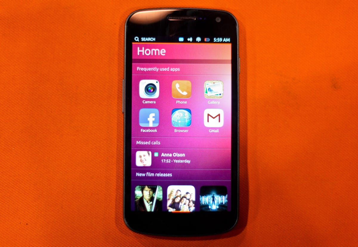 2013_CES_Ubuntu_Phone_2_home_screen.jpg