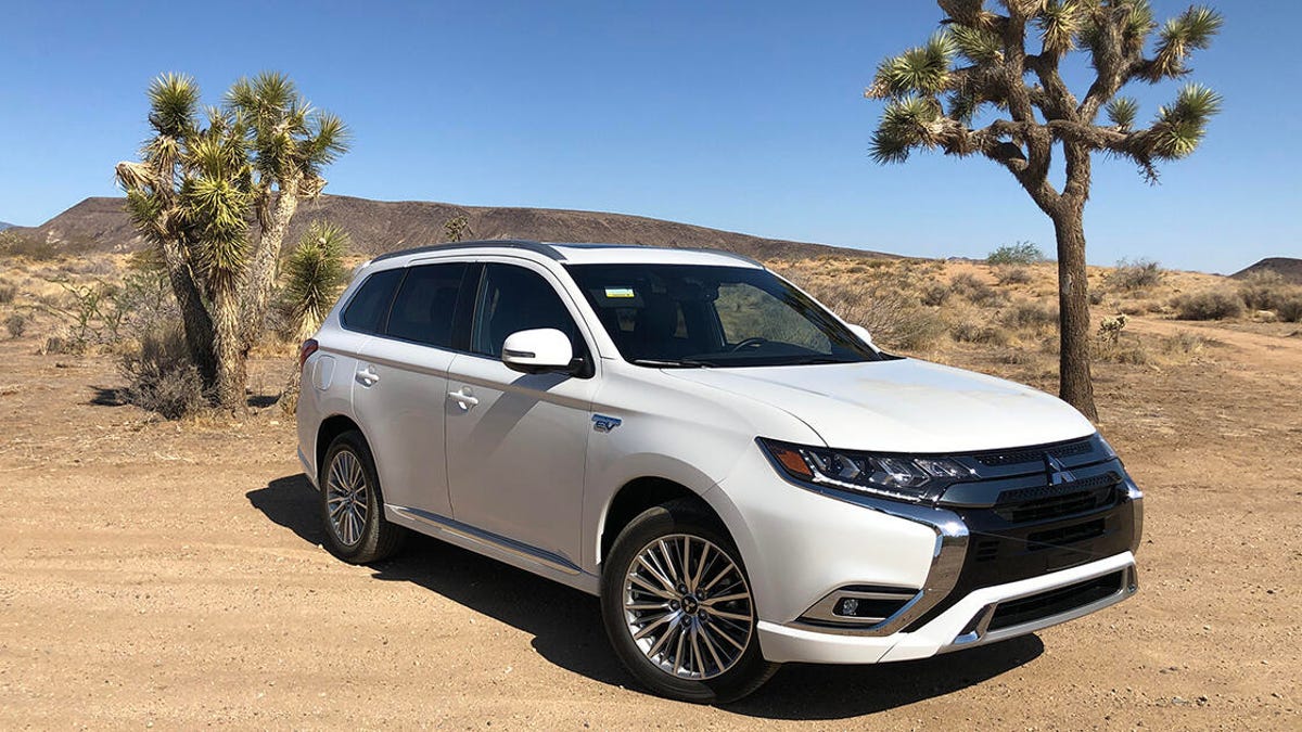 2021 Mitsubishi Outlander PHEV review: A better hybrid, but still hard to recommend - CNET