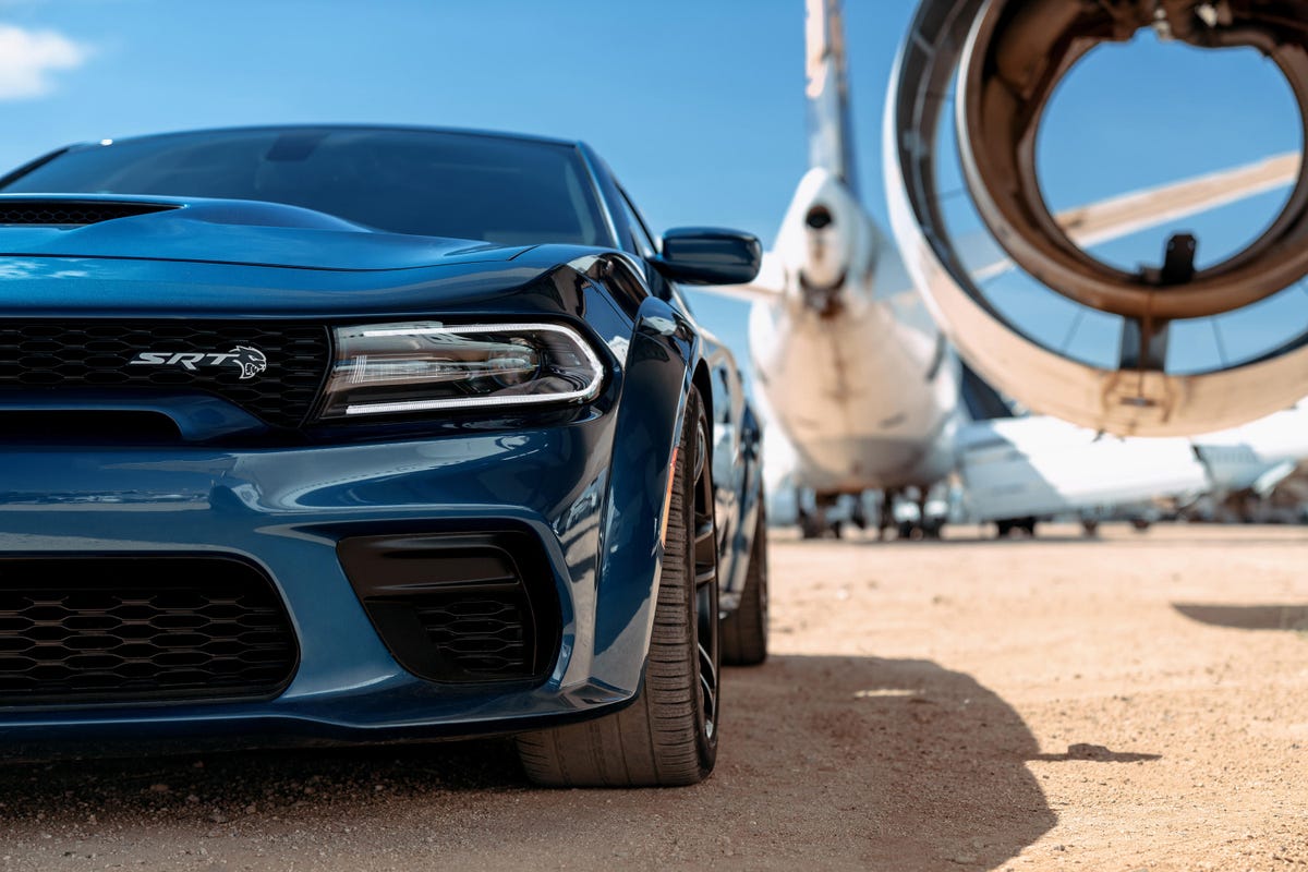 2020-dodge-charger-hellcat-widebody-25