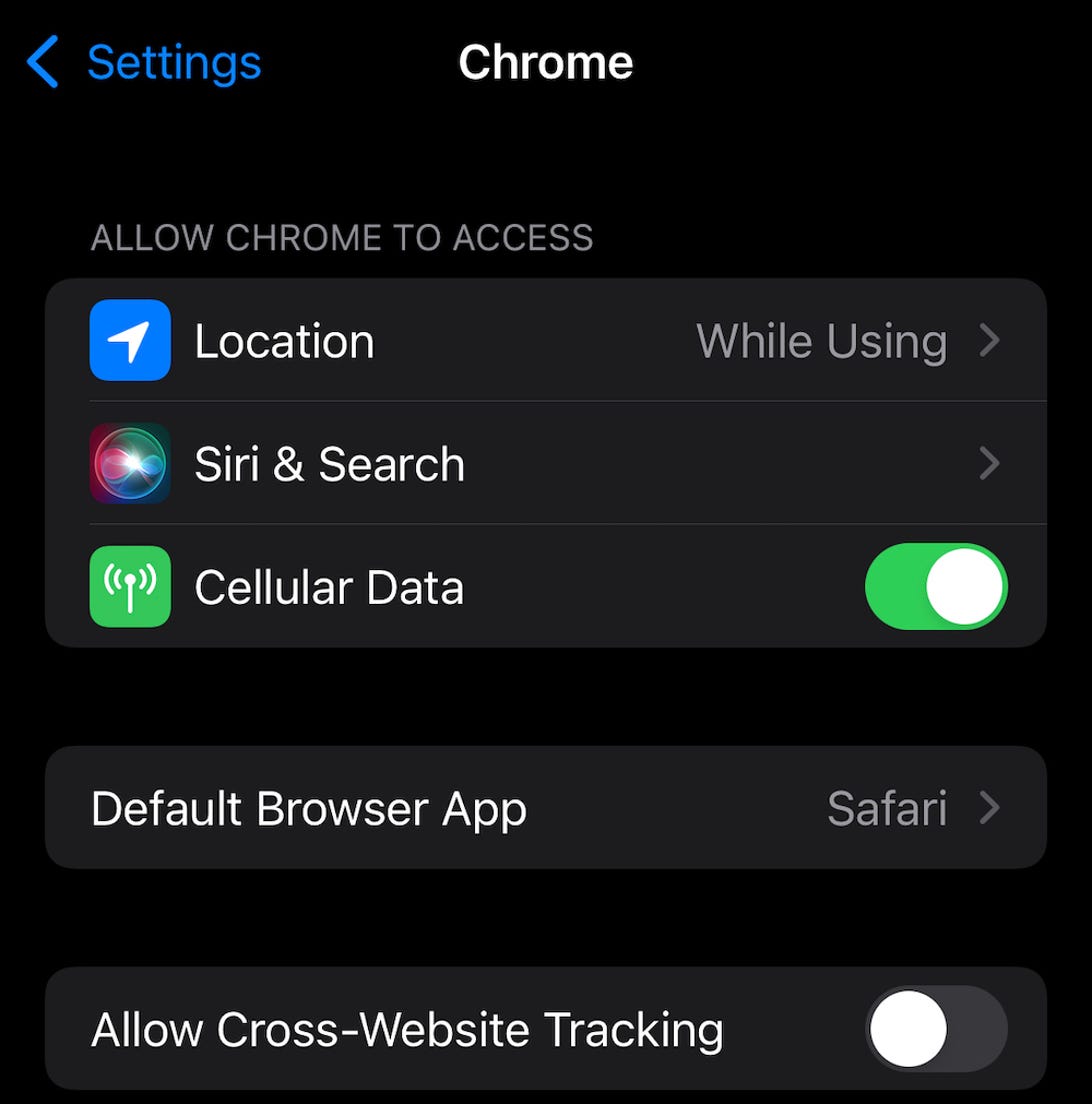 Chrome settings screen with the default browser set to Safari