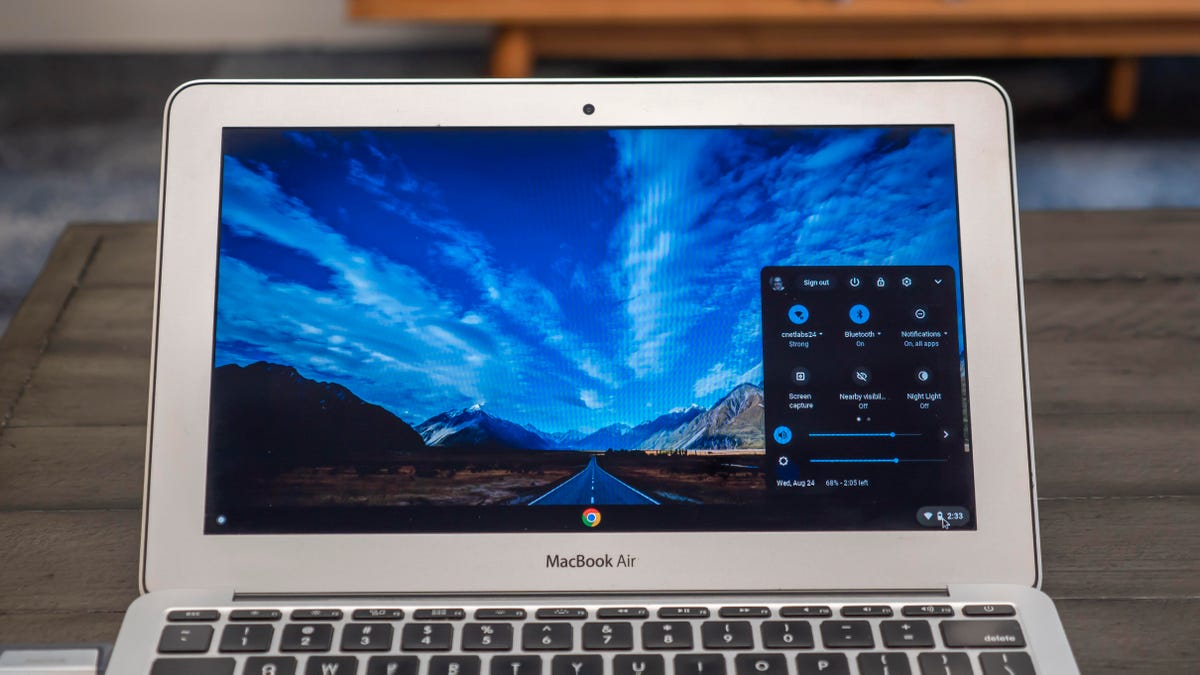 ChromeOS Flex installed on an old MacBook Air.