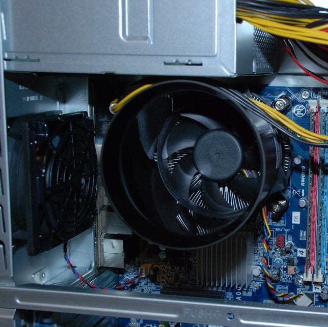 And here we have the current state-of-the-art cooling system of a high-end desktop computer.