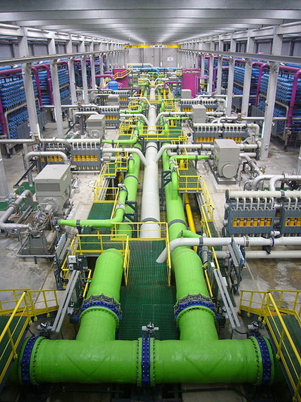 450px-Reverse_osmosis_desalination_plant.jpg