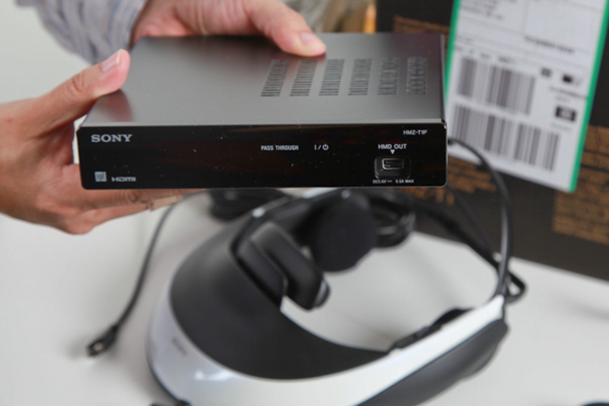sony-3d-personal-viewer-unbox_6.jpg