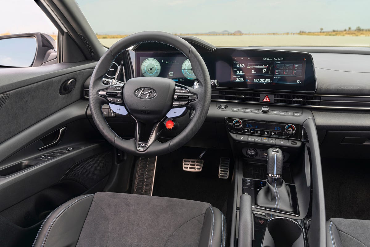 2022 Hyundai Elantra N - interior
