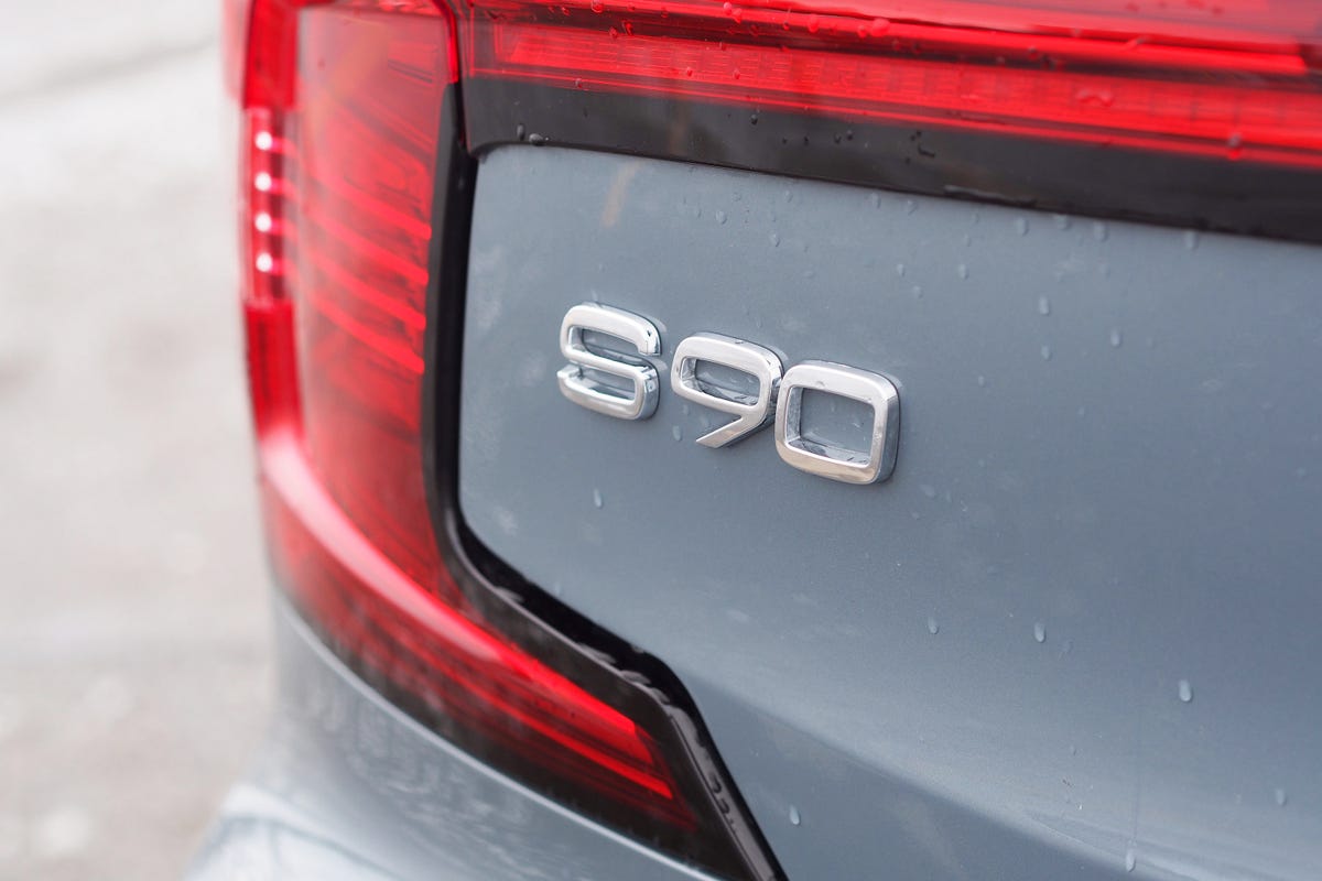 2022 Volvo S90 AWD R-Design