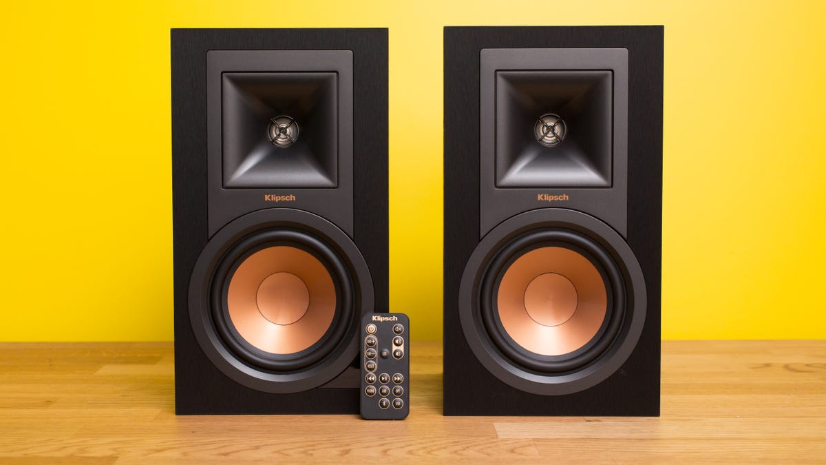 klipsch-r-15m-powered-speakers-02.jpg