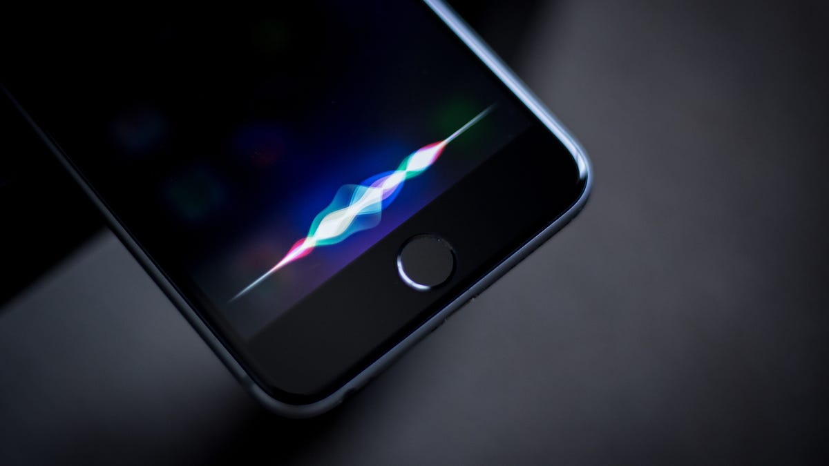 Siri signal on an iPhone screen