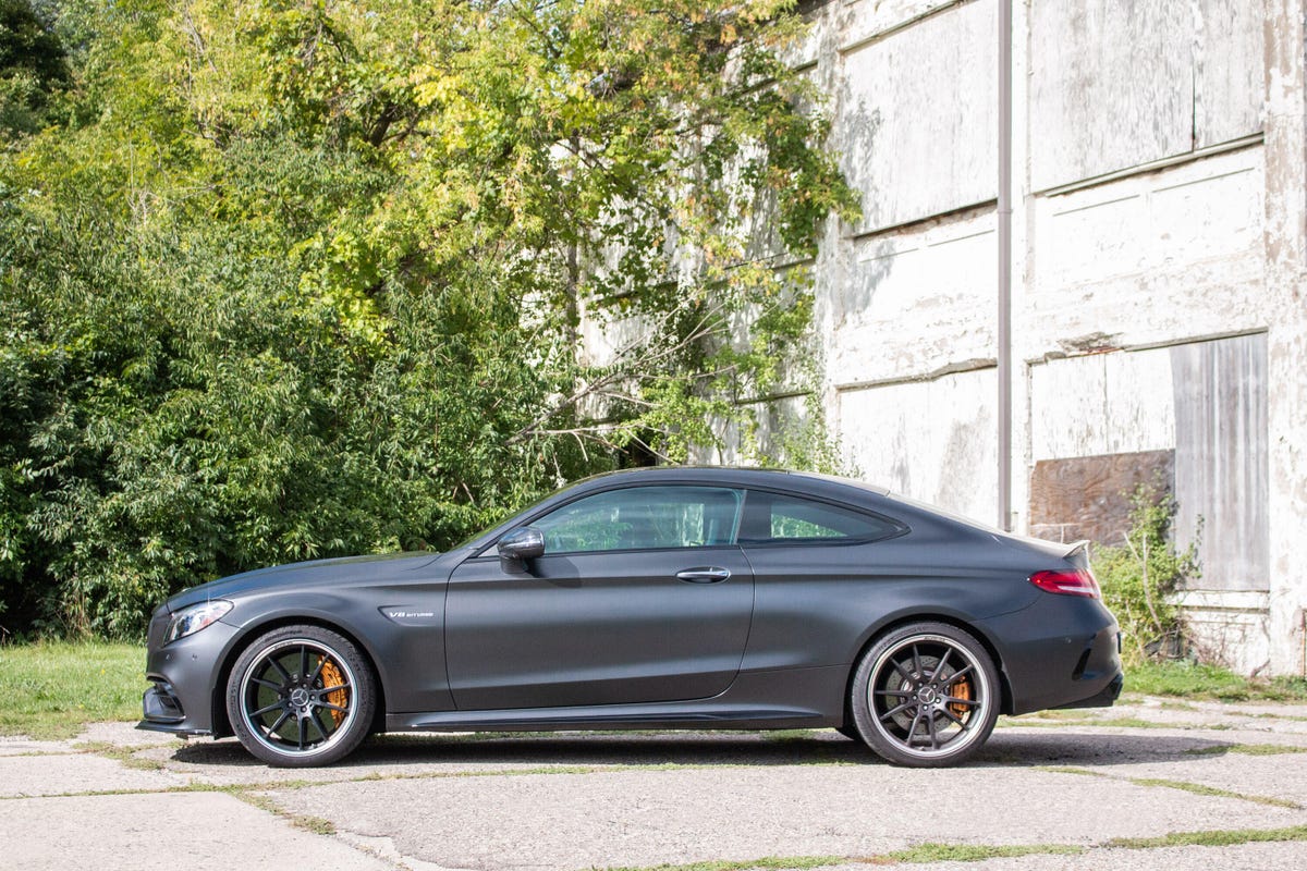2020-mercedes-amg-c63-s-coupe-23
