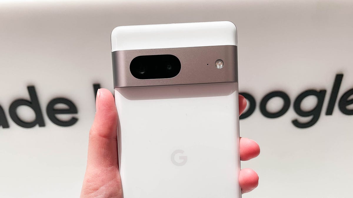 Here's How Google Could Get You to Actually Buy a Pixel 7 Phone - CNET