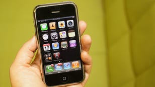 Look Back at CNET's Original iPhone Review