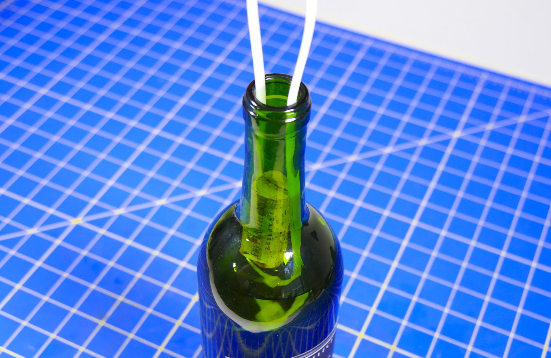open-wine-bottle-cable-ties-3.jpg