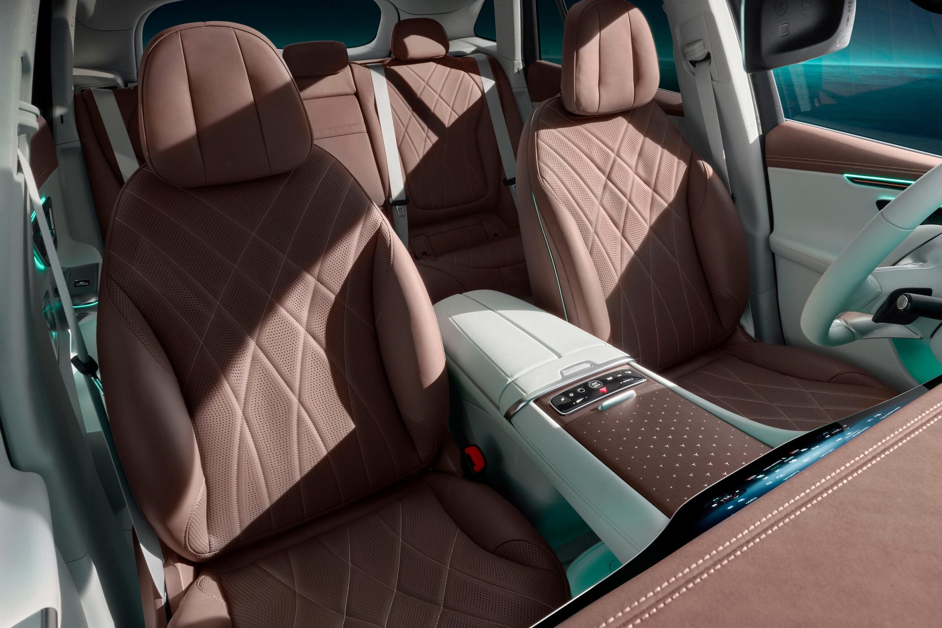 Mercedes-Benz EQE SUV seats