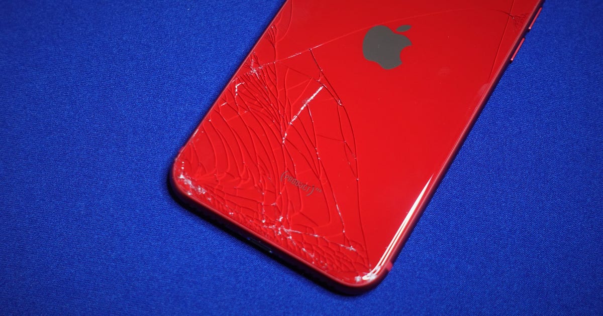 Test de chute de l’iPhone SE : découvrez à quelle vitesse le “verre le plus résistant” se fissure