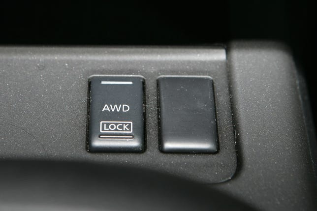 Nissan Murano diff lock button