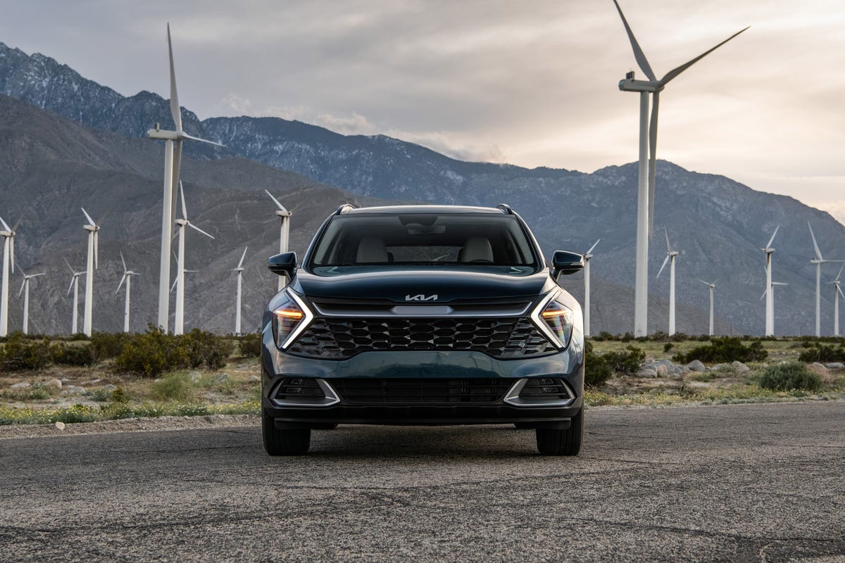 2023 Kia Sportage Hybrid First Drive Review: Saving Fuel Never Looked So  Good - CNET