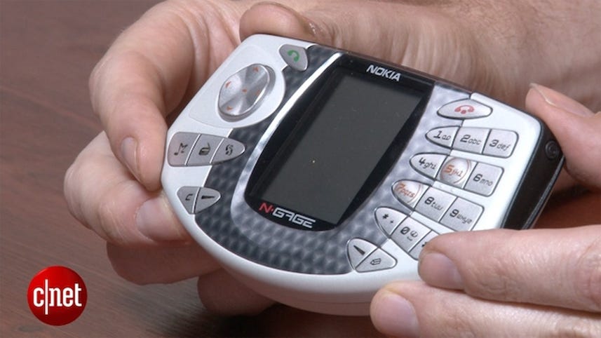 Unboxing the Nokia N-Gage.
