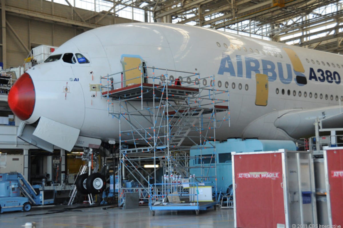 Airbus_A380_up_close.jpg
