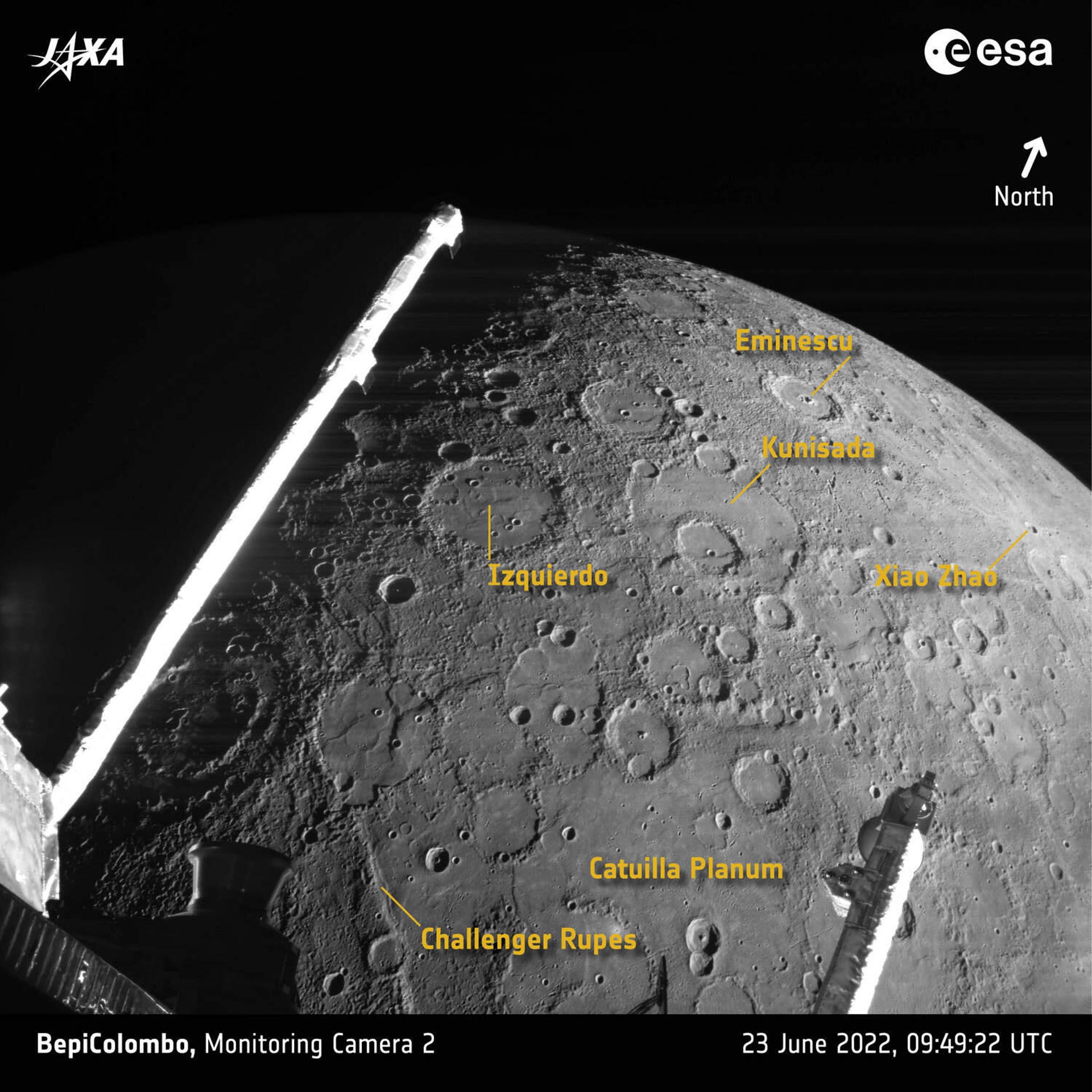 Annotated black and white view of Mercury with many of the craters and features labeled in yellow.