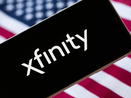 xfinity-logo-phone-united-states-flag-4558