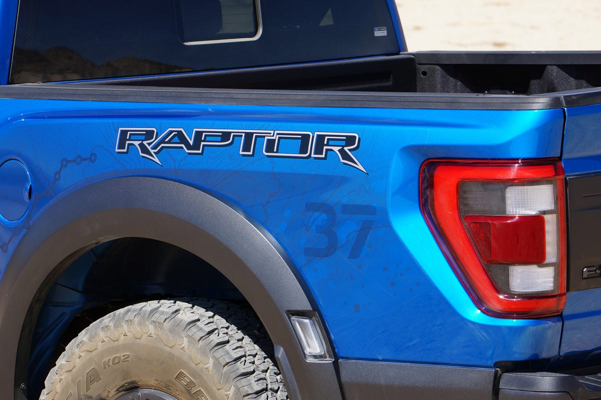 2022 Ford F-150 Raptor Review: Is Bigger Really Better? - CNET