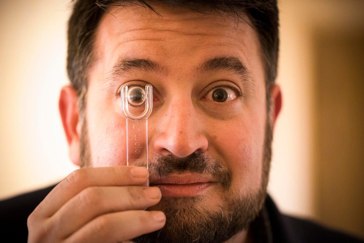 a single contact lens could give your entire life a head-up display - cnet