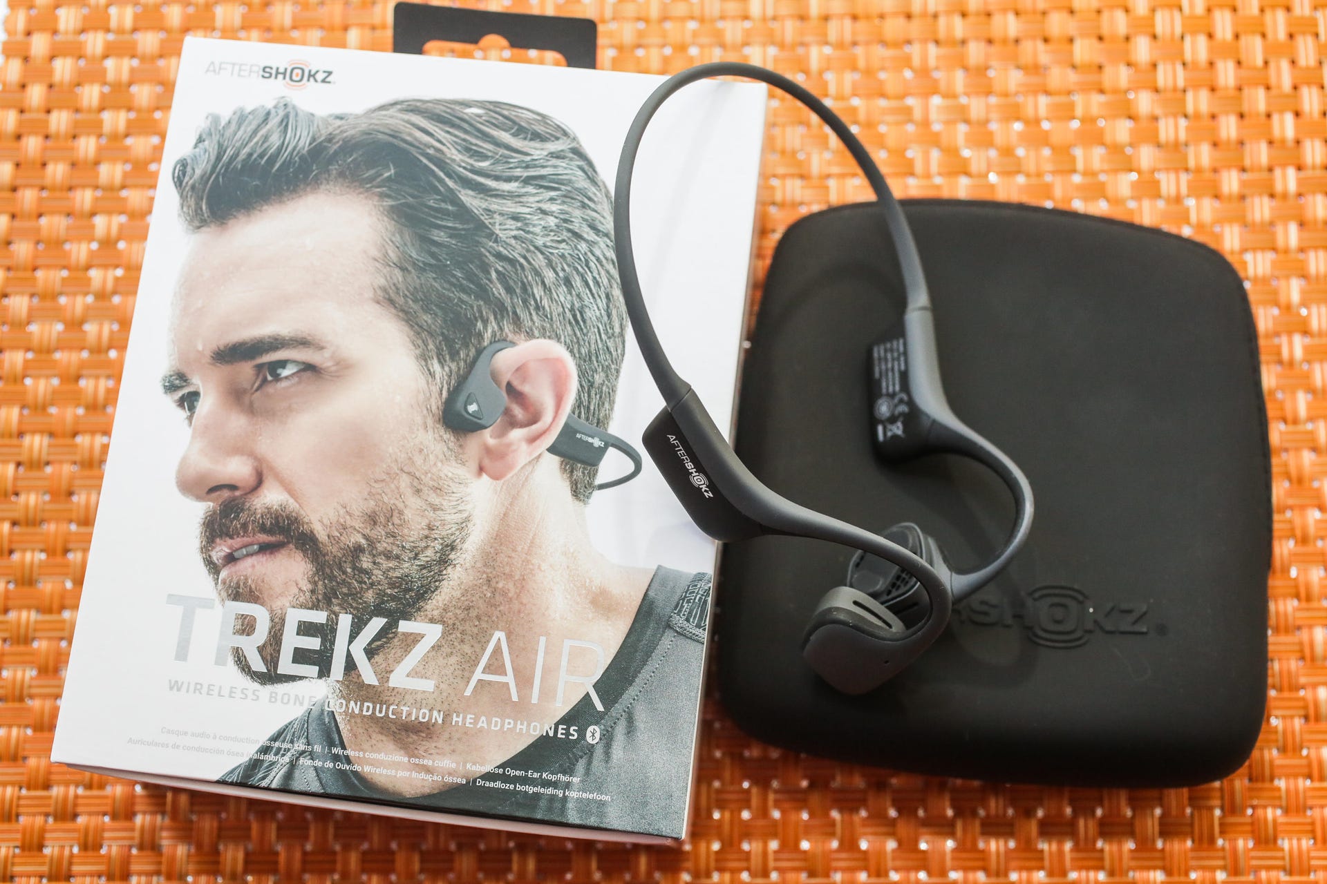 trekz-air-aftershokz-wireless-bone-conduction-headphones-02