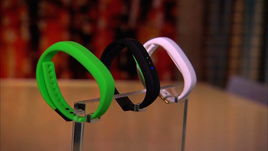 Razer Nabu X: an affordable little wrist-wearable that glows