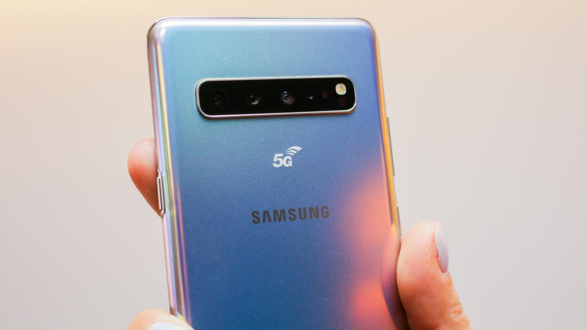 Телефоны 5 g купить. Самсунг галакси с 10 5g. Самсунг s10 5g. Samsung Galaxy s10 5g narxi. Samsung s10 4g.