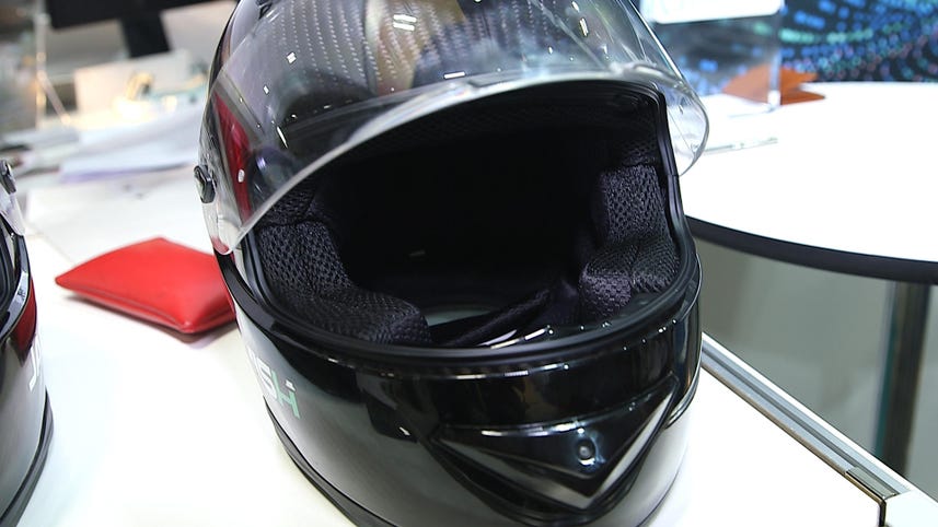 CES 2019: Jarvish XAR helmet packs a retractable heads-up display