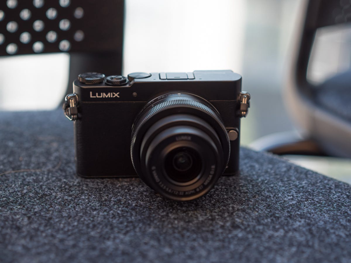 Aanwezigheid Inwoner Telegraaf Panasonic Lumix DMC-GM5 review: The $900 Panasonic Lumix GM5 remains still  a small but pricey ILC, now with EVF - CNET