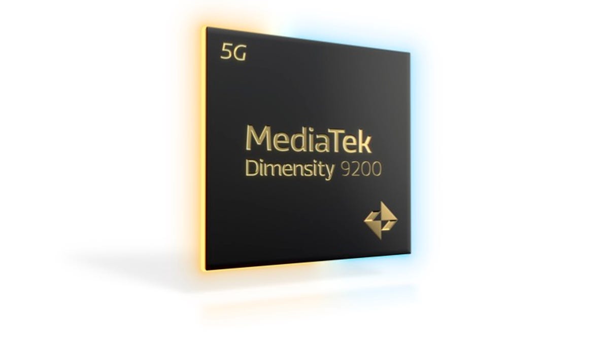 A chip with "MediaTek Dimensity 9200" emblazoned on it.